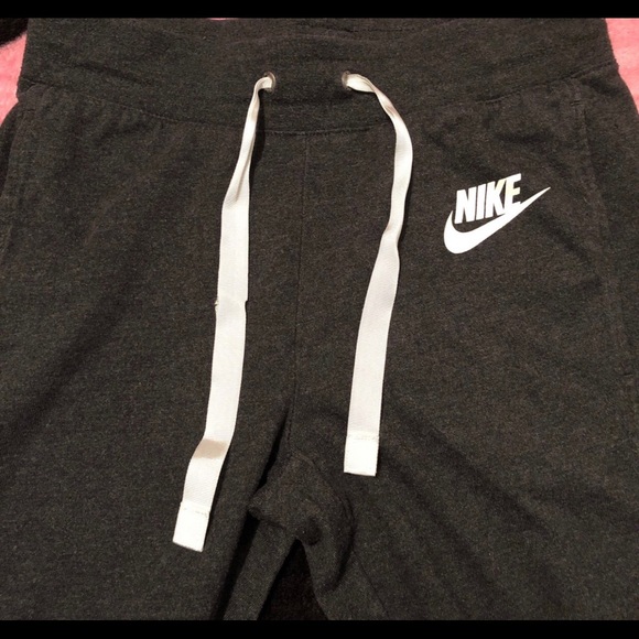 Nike track pants - Picture 2 of 3